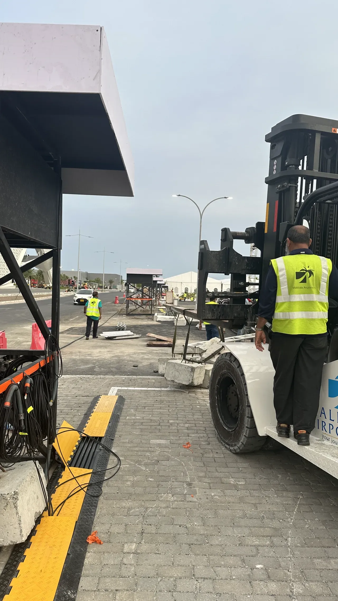 Ustawienie projekcyjnego sprzętu ciężkiego